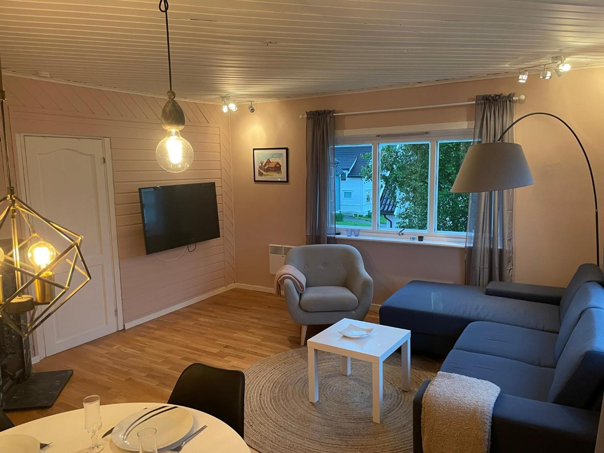Centrally Located Apartment In Classic Townhouse Tromso Exterior photo