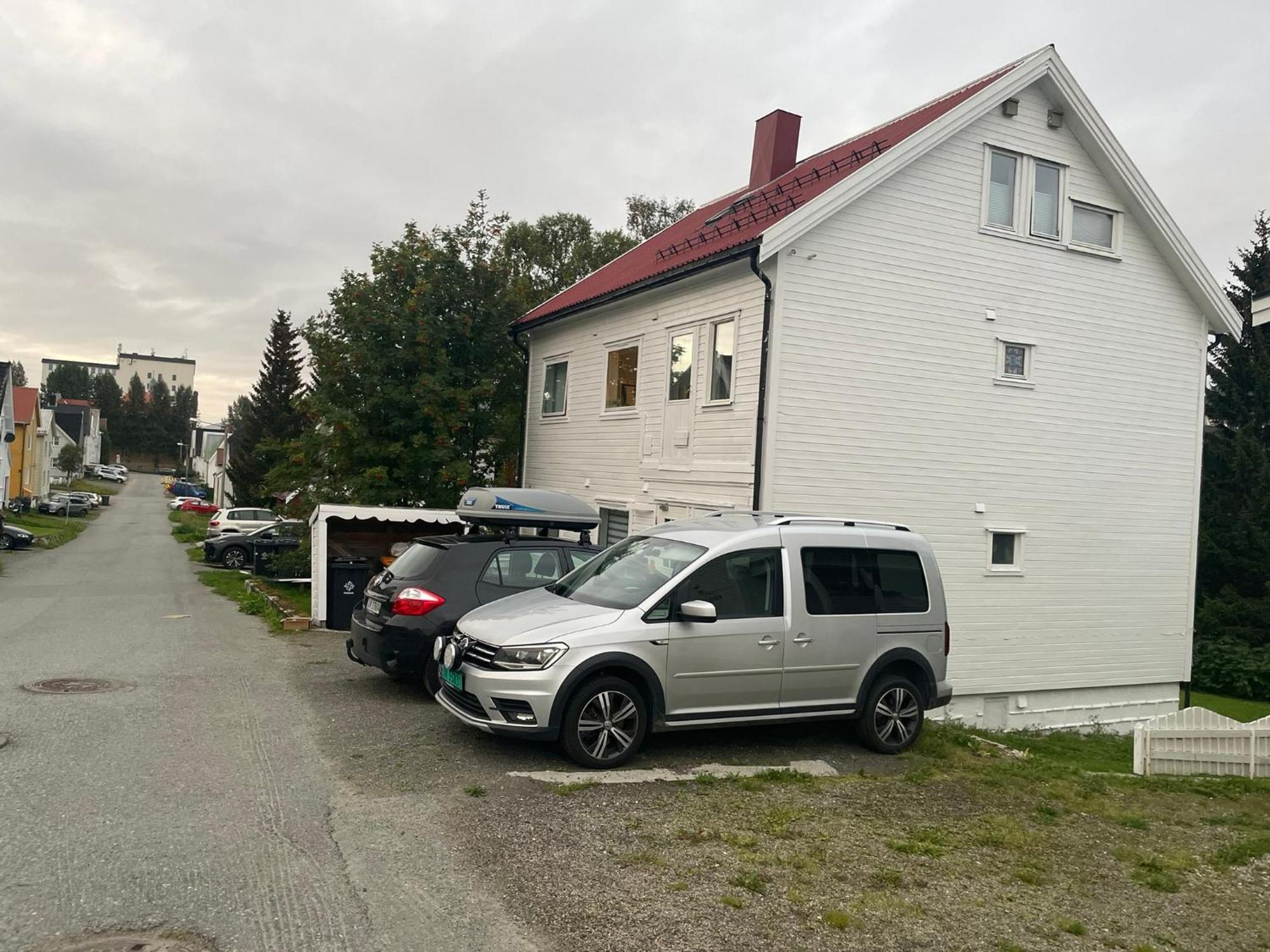 Centrally Located Apartment In Classic Townhouse Tromso Exterior photo